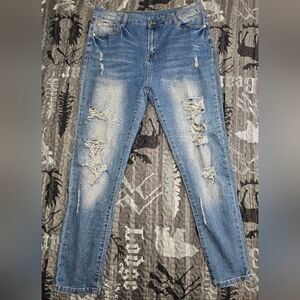 Distressed skinny jeans size 16